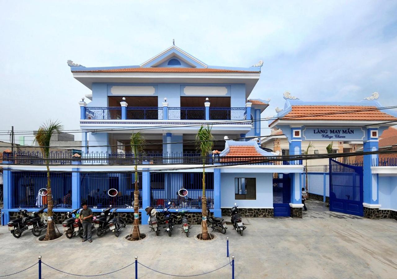 Nha Khach Lang May Man - Village Chance ホーチミン市 エクステリア 写真
